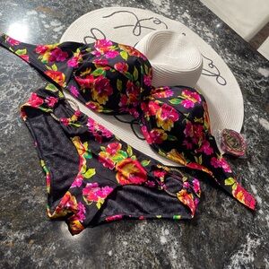 Victoria Secret bikini bandeau 36D/M bottoms roses floral